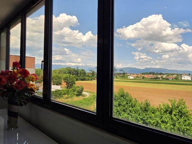 Ufficio in affitto di 130 m² in Via Nazionale