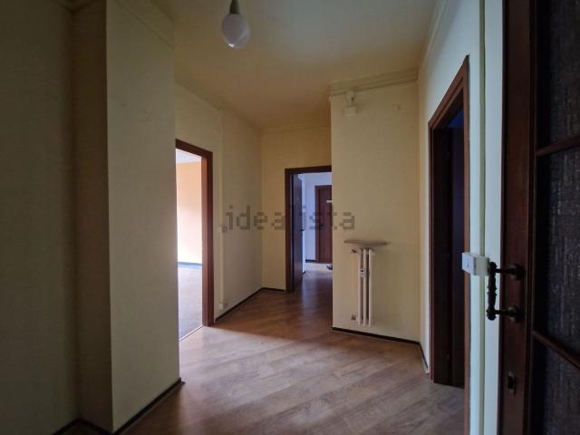 Ufficio in affitto di 130 m² in Via berthoud