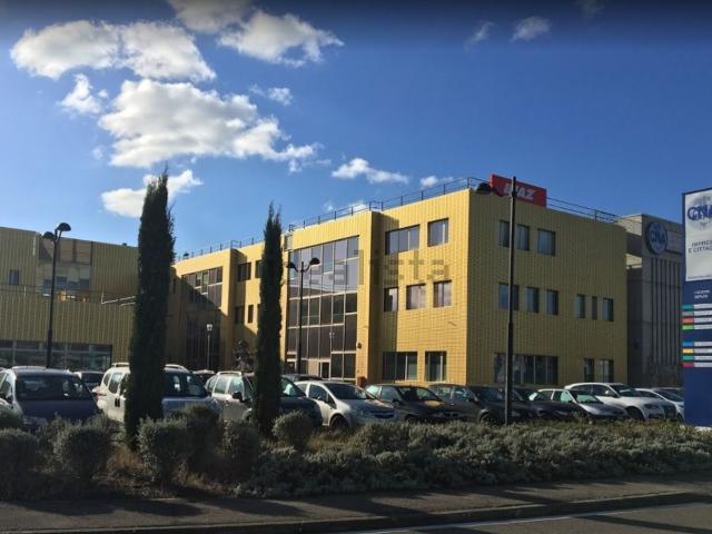 Ufficio in affitto di 130 m² in Via Carlo Donat Cattin