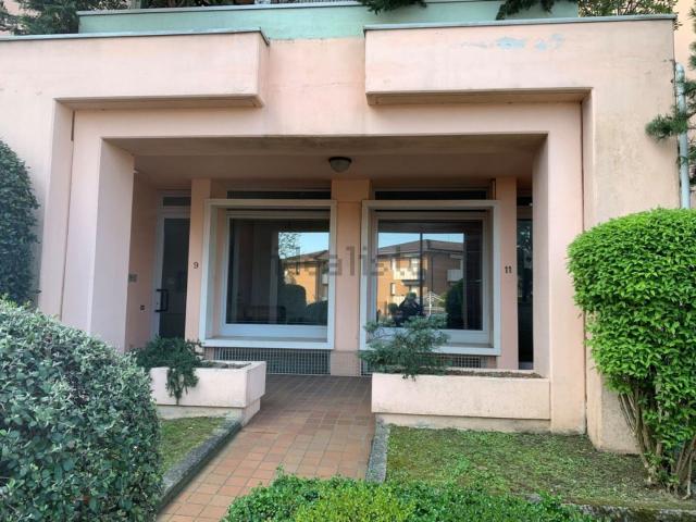 Ufficio in affitto di 130 m² in Via Cesarotti
