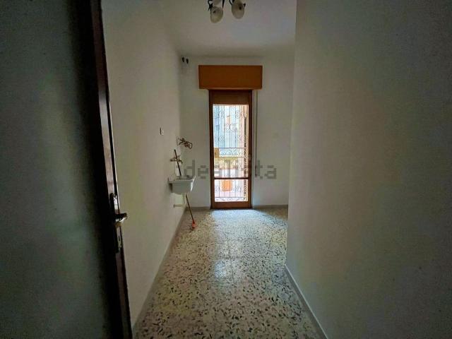 Ufficio in affitto di 130 m² in Via Circumvallazione