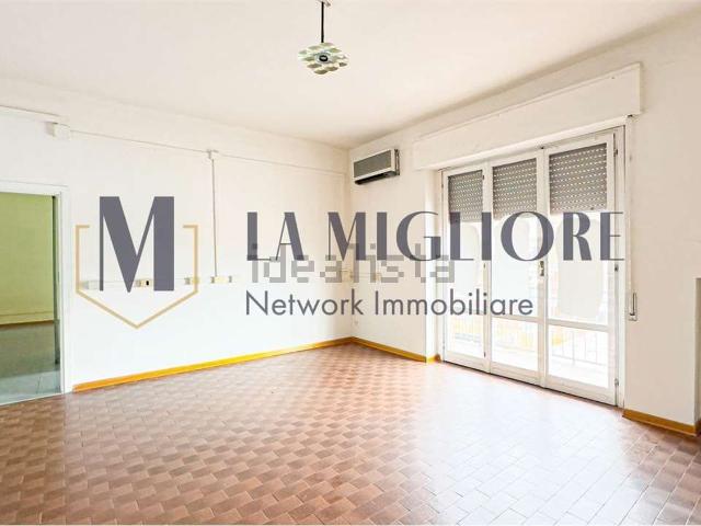 Ufficio in affitto di 130 m² in Via di San Biagio In Cascheri, 15