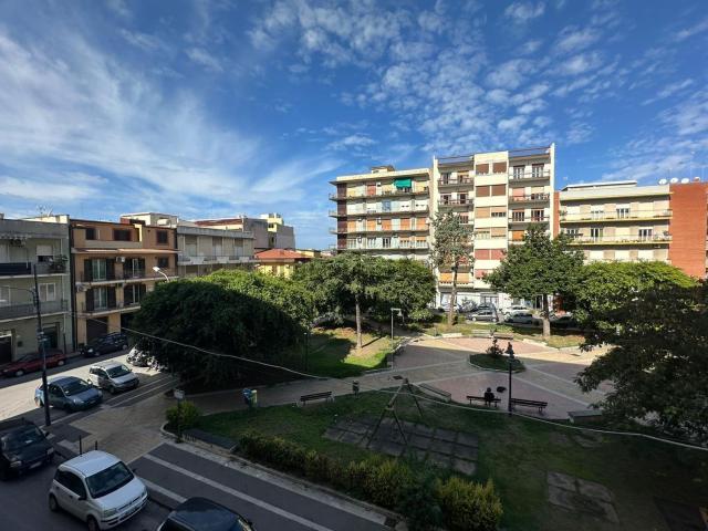 Ufficio in affitto di 130 m² in Via Ten. Col. Paolo Arcodaci, 44