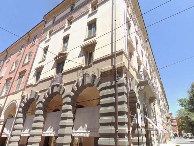 Ufficio in affitto di 133 m² in Piazza Giuseppe Mazzini