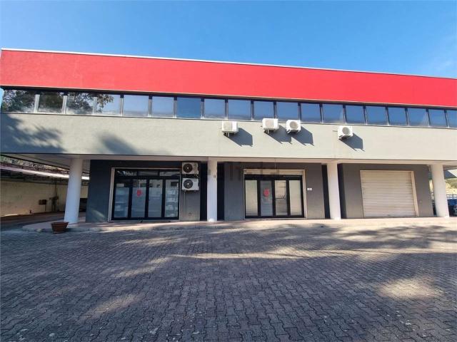 Ufficio in affitto di 13 m² in Via Leonardo di Bona