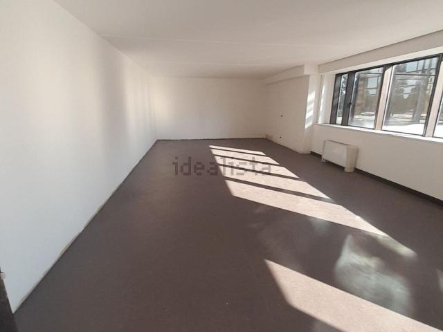Ufficio in affitto di 145 m² in Località Salceto
