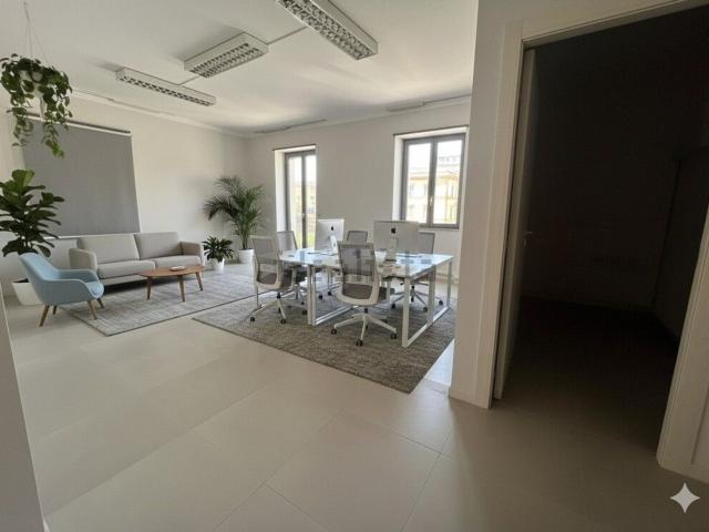 Ufficio in affitto di 145 m² in Via San Vito