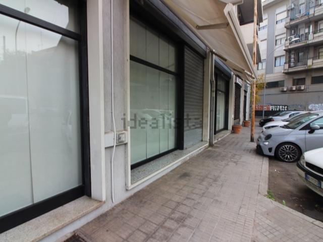 Ufficio in affitto di 149 m² in Piazza Irpinia, 3