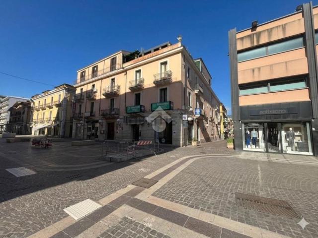 Ufficio in affitto di 140 m² in Corso G. Mazzini, 170