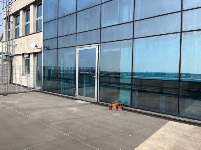 Ufficio in affitto di 140 m² in Via Augusto Righi