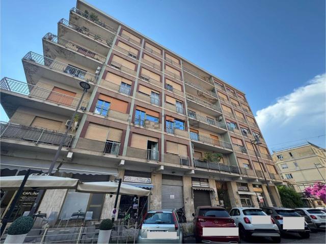 Ufficio in affitto di 140 m² in Via Domenico Frugiuele, 11