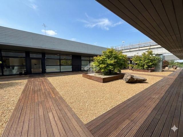 Ufficio in affitto di 140 m² in Via G. Verdi, 1