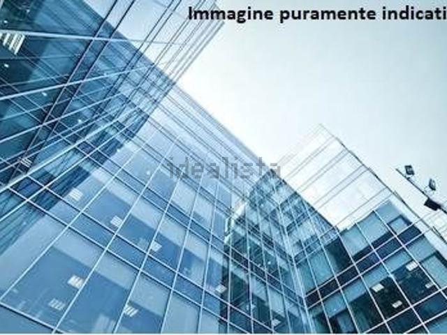 Ufficio in affitto di 140 m² in Via Piero della Francesca