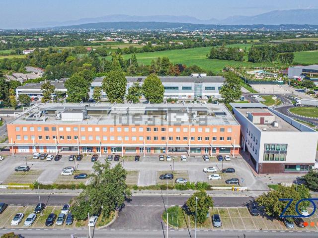 Ufficio in affitto di 142 m² in Via galvani, 6
