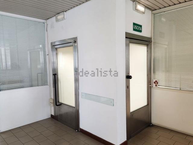 Ufficio in affitto di 154 m²