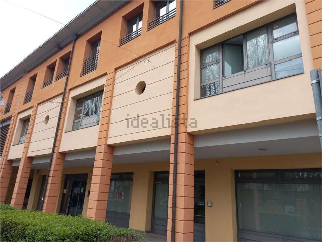 Ufficio in affitto di 155 m²