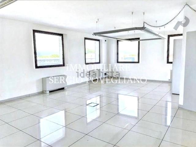 Ufficio in affitto di 155 m² in Viale della Repubblica, 12