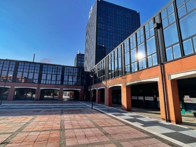 Ufficio in affitto di 157 m²