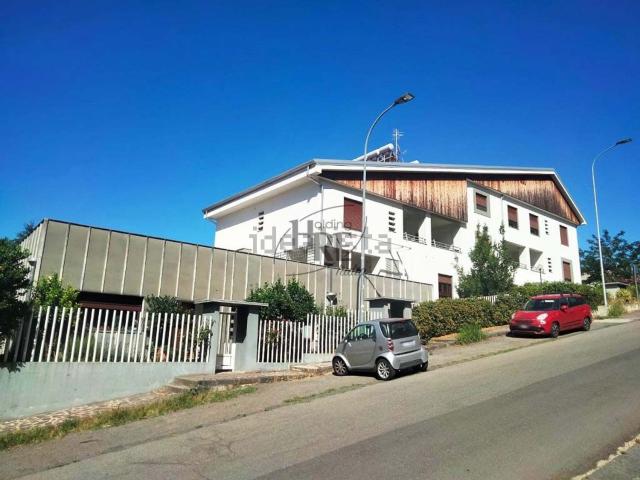 Ufficio in affitto di 157 m² in Via Gerolamo de Rada, 97