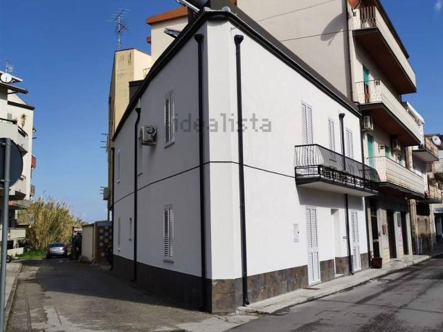 Ufficio in affitto di 150 m²