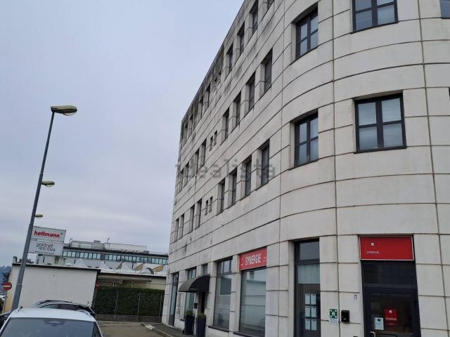 Ufficio in affitto di 150 m² in Via della Meccanica, 1