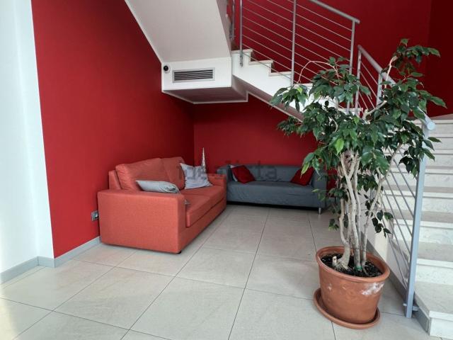Ufficio in affitto di 150 m² in Via Ferdinando Magellano, 1