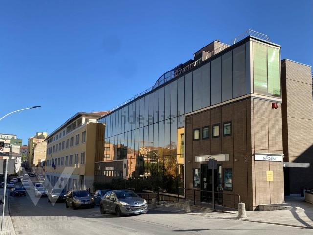 Ufficio in affitto di 150 m² in Via Francesco Crispi