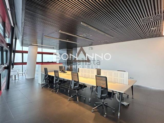 Ufficio in affitto di 150 m² in Via San Marco, 11