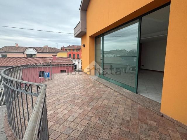 Ufficio in affitto di 150 m² in Via Valsugana, 256