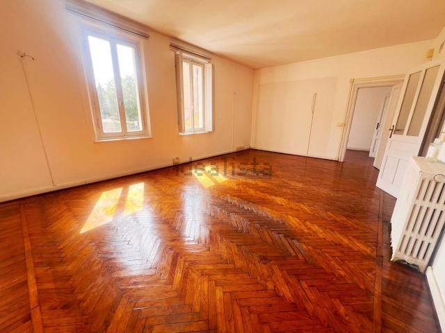 Ufficio in affitto di 150 m² in Viale Antonio Fratti, 14