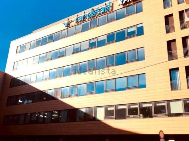 Ufficio in affitto di 153 m² in Viale Giovanni Falcone, 30