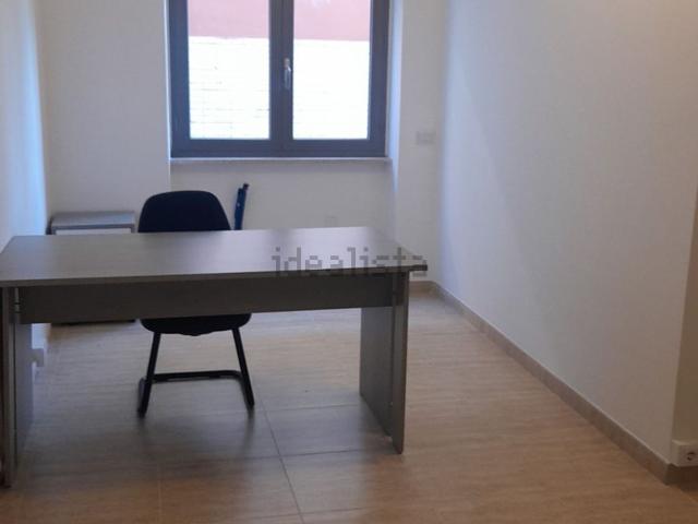 Ufficio in affitto di 15 m² in Via Fedele Calvosa
