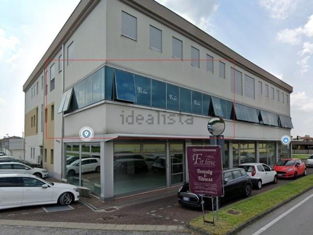 Ufficio in affitto di 167 m² in Via Pier Giorgio Frassati