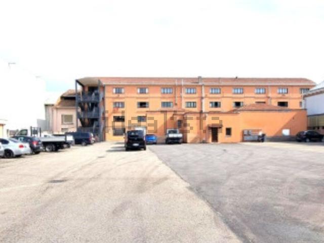 Ufficio in affitto di 168 m² in Via Leonardo Sciascia, 4