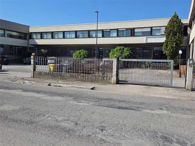 Ufficio in affitto di 160 m²
