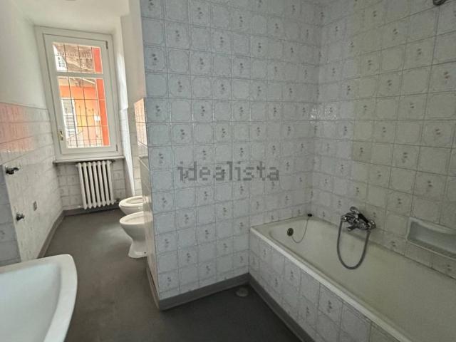 Ufficio in affitto di 160 m²