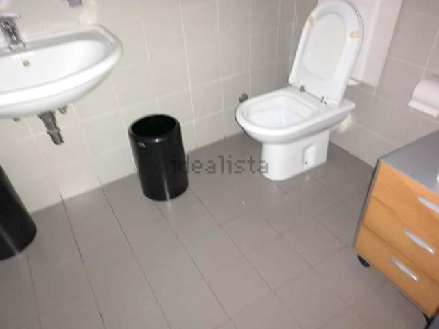 Ufficio in affitto di 160 m²