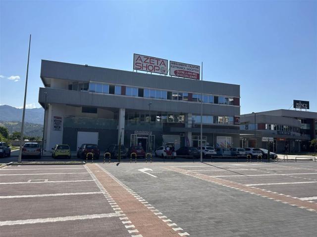 Ufficio in affitto di 160 m²