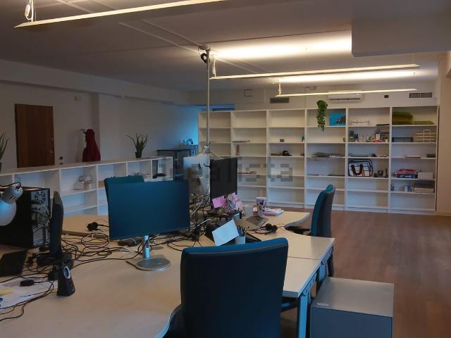 Ufficio in affitto di 160 m² in Via Callalta