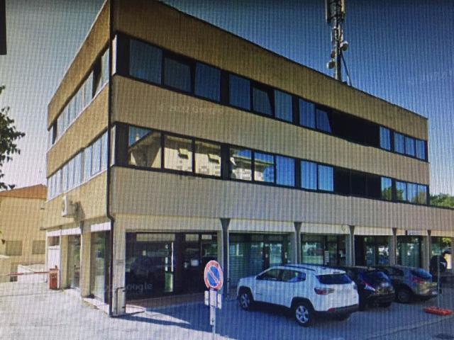 Ufficio in affitto di 160 m² in Via dei Mille, 6