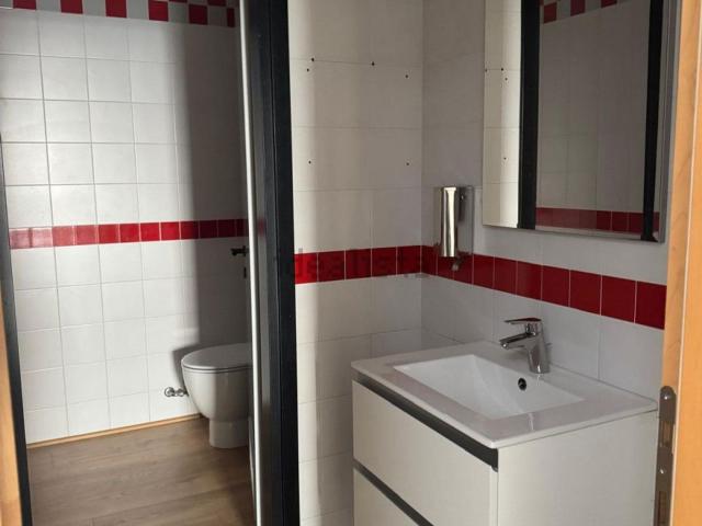 Ufficio in affitto di 160 m² in Via per Salvatronda