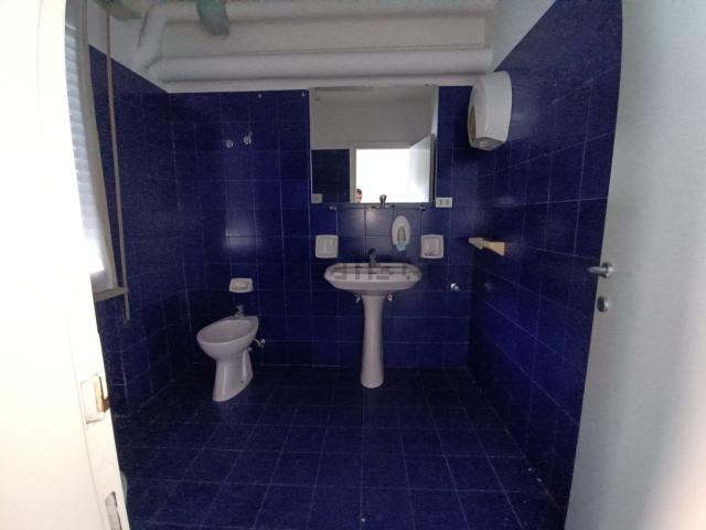 Ufficio in affitto di 161 m² in Viale Giuliano Vanzolini