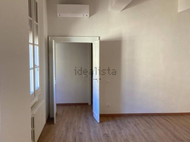 Ufficio in affitto di 170 m² in Via Emilia San Pietro