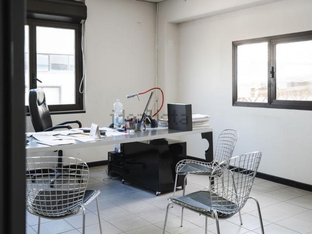 Ufficio in affitto di 173 m² in Via Fosso Foreste