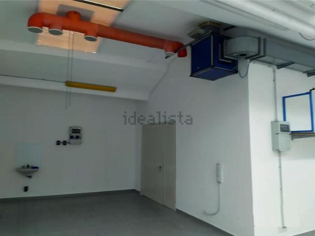 Ufficio in affitto di 180 m²
