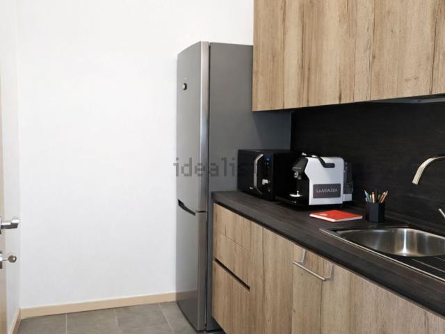 Ufficio in affitto di 180 m² in Via Emilia Ovest
