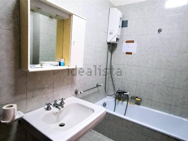 Ufficio in affitto di 180 m² in Via Santorre di Santarosa