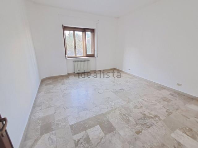 Ufficio in affitto di 180 m² in Viale dei Normanni
