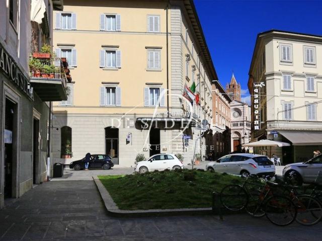 Ufficio in affitto di 194 m² in Piazza Gioberti