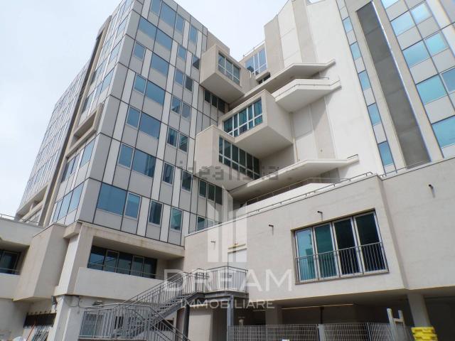 Ufficio in affitto di 198 m² in Viale Trieste